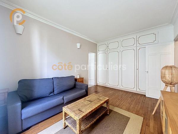 Vente
                Appartement27 m² - 1 Pièce -
                    Paris (75005)