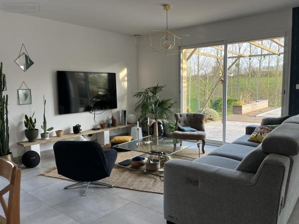 Maison à vendre à Montigné-le-Brillant en Mayenne (53970), ref : 53003-200