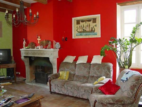 Alès (30100) Mas du 18e de 500 m² avec 6 appartements, sur 2 hectares