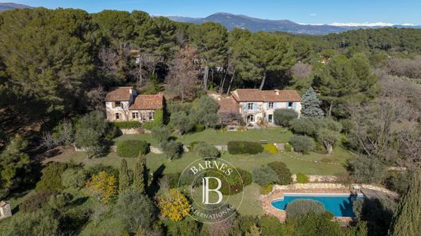 Mougins, Propriété 8 Chambres -  600 m² à vendre