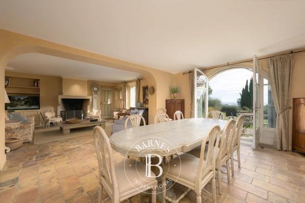 Mougins, Propriété 8 Chambres -  600 m² à vendre