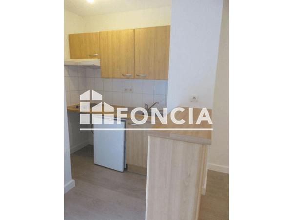 Location Appartement 2 pièces 37.07 m² - 72 CHEMIN GUILHEM Pau 64000