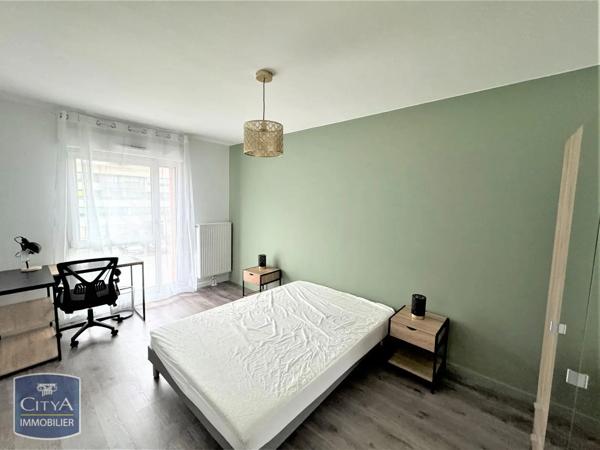 Appartement à louer 4 pièces 88.8m² Lille (59000)