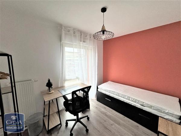 Appartement à louer 4 pièces 88.8m² Lille (59000)