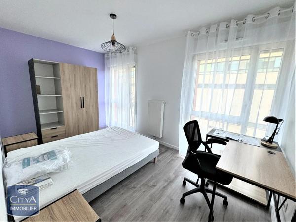 Appartement à louer 4 pièces 88.8m² Lille (59000)