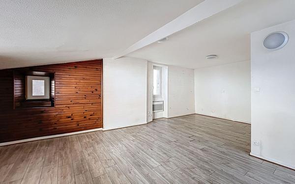 Appartement à vendre    2 pièces • 38,60 m2 Tournon-sur-Rhône