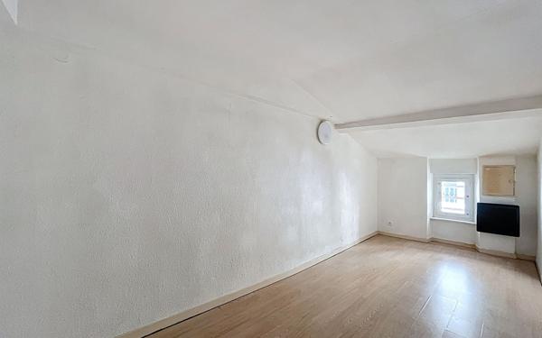 Appartement à vendre    2 pièces • 38,60 m2 Tournon-sur-Rhône