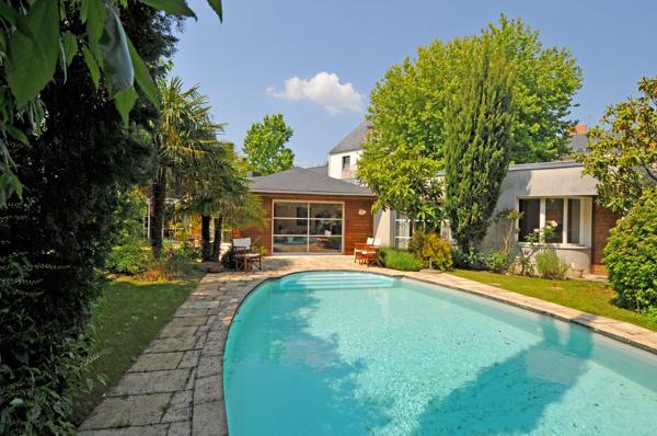 Acheter Maison 10 pièces - 300 m²