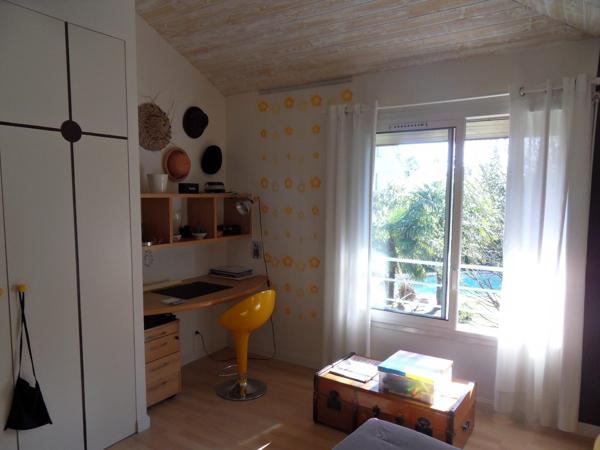 Acheter Maison 10 pièces - 300 m²