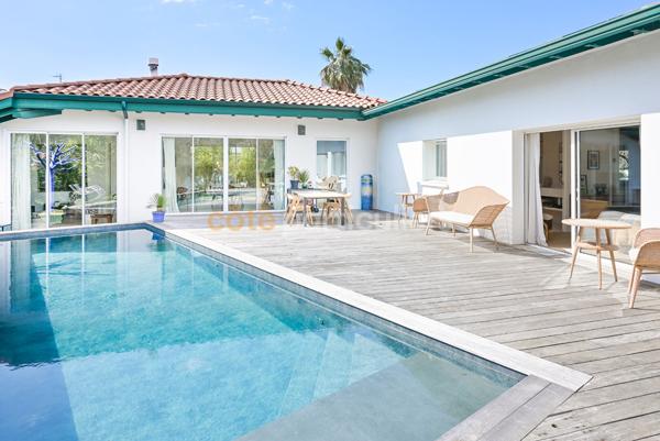 Vente Maison213 m² - 7 Pièces - BIDART (64210)