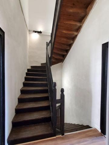 Maison de village entièrement rénovée – 145 m² – Cour privative – Garage 45 m² - Castelnaudary (11400)