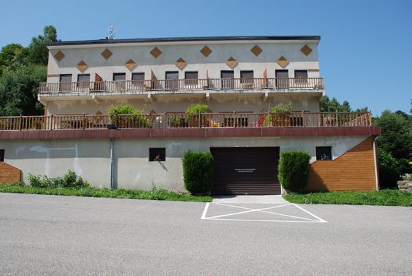 A VENDRE APPARTEMENT HAUT DE GAMME AUX MONTS D'OLMES