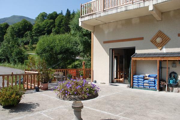 A VENDRE APPARTEMENT HAUT DE GAMME AUX MONTS D'OLMES