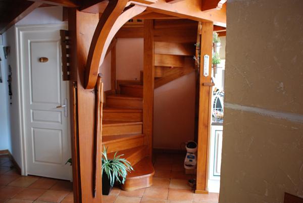 A VENDRE APPARTEMENT HAUT DE GAMME AUX MONTS D'OLMES