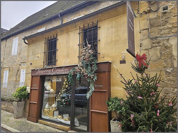 Fonds de commerce, beau salon de coiffure à vendre