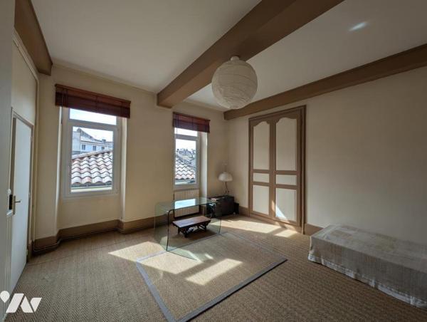 VALENCE CENTRE HISTORIQUE - Appartement T2, 44 m² 
