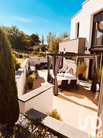 Maison à vendre 8 pièces 200 m² Vitré