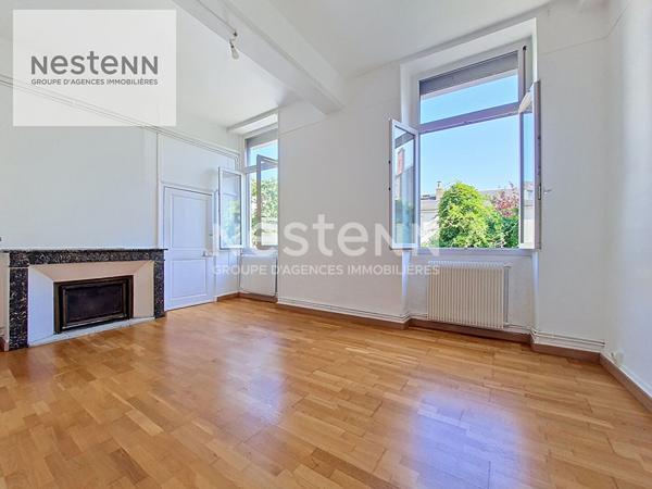 ORLEANS SUD - PLACE DE LA BASCULE - T3 - PETITE COPROPRIETE  - DPE D !