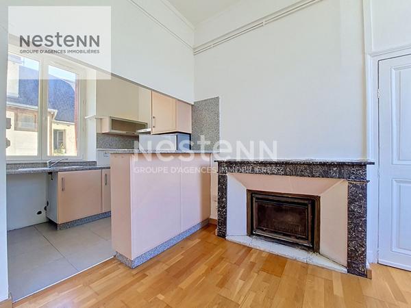 ORLEANS SUD - PLACE DE LA BASCULE - T3 - PETITE COPROPRIETE  - DPE D !