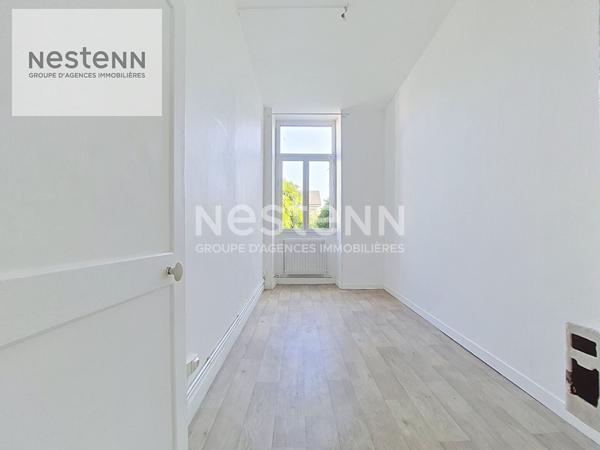 ORLEANS SUD - PLACE DE LA BASCULE - T3 - PETITE COPROPRIETE  - DPE D !