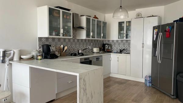 COUP DE CŒUR AUX CLAYES-SOUS-BOIS – DERNIER ÉTAGE AVEC ASCENSEUR – 3 CHAMBRES – 80M2-CAVE & PARKING