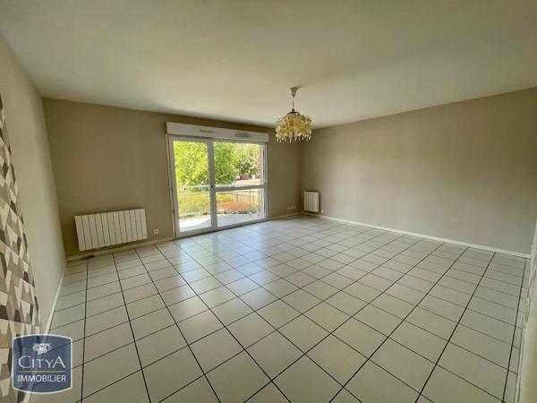 Appartement à louer 3 pièces 75.65m² Fontaine-lès-Dijon (21121)