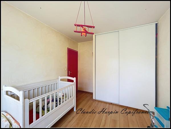 Maison à vendre 5 pièces SAINT PARDOUX SOUTIERS (79) Plain - pied d'environ 110 m² hab : 3 ch - terrain de 1493 m² - garage