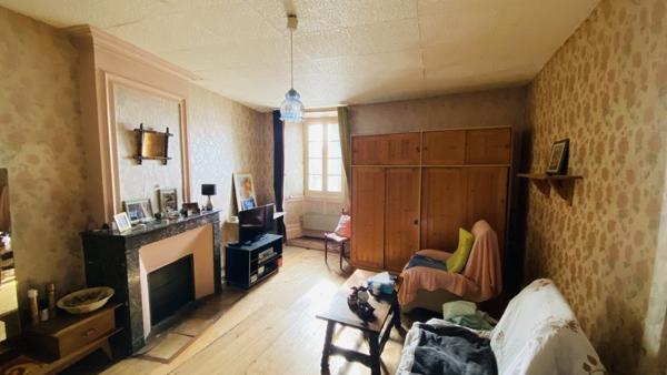 Maison à vendre |                                       Baignes-Sainte-Radegonde |                                        6 pièces  |  196 m²