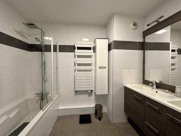 Appartement à vendre |                                       Saint-Cyr-l'École |                                        3 pièces  |  67 m²