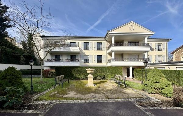 Appartement à vendre |                                       Saint-Cyr-l'École |                                        3 pièces  |  67 m²