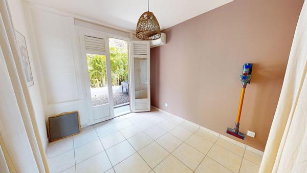 Magnifique villa T5, avec piscine et vue mer.