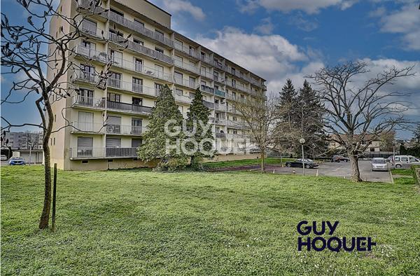 DECINES CORNAVENT - APPARTEMENT 3 PIECES REZ-DE-CHAUSSEE SURELEVE+ 1 BALCON + 1 PLACE DE STATIONNEMENT