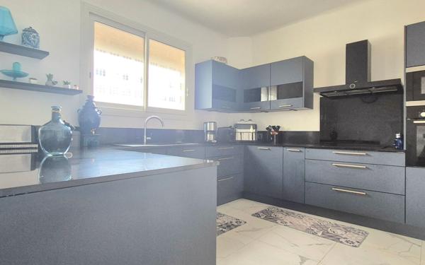 Maison à vendre    10 pièces • 220 m2 Villecresnes