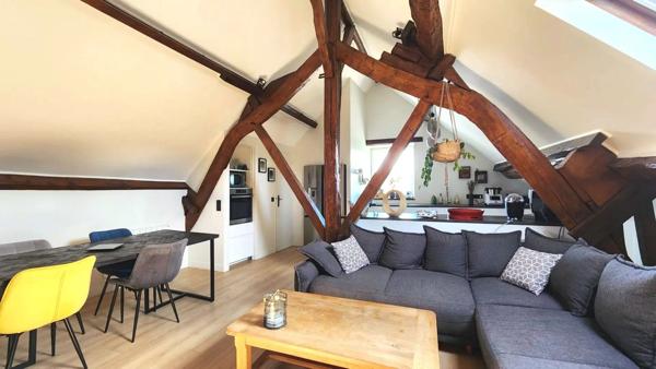 Vente                                                      Appartement
                        
                     5 pièces                      104 m2                     à Beynes