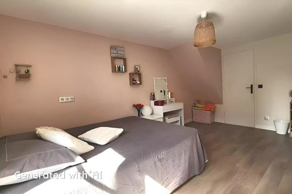 Vente                                                      Appartement
                        
                     5 pièces                      104 m2                     à Beynes