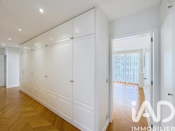 Appartement à vendre 3 pièces 89 m² Suresnes
