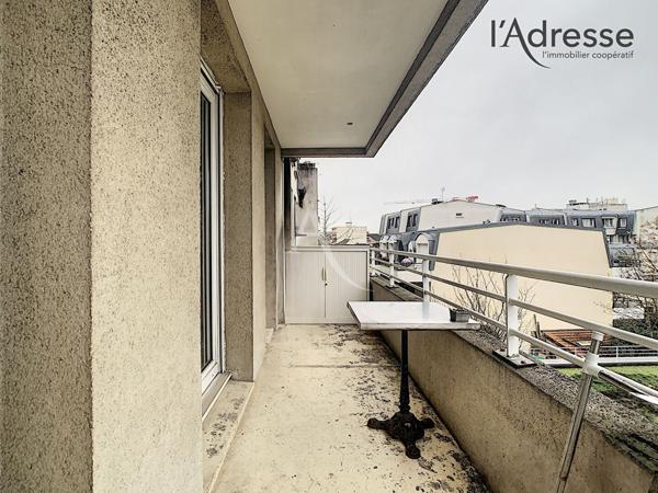 Appartement Nanterre STUDIO de 33 m2/Cave/Parking
