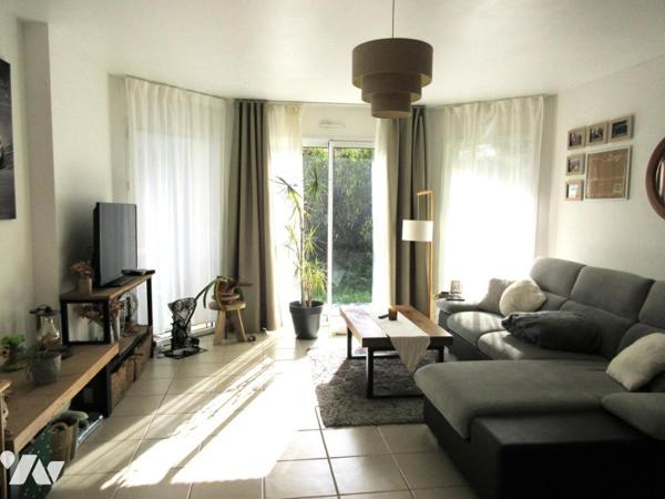 CONTEMPORAINE 4 CHAMBRES - 2 GARAGES 