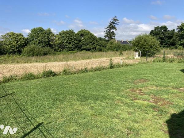 Proche toutes commodités confortable maison contemporaine sur terrain clos d'environ 320 m²