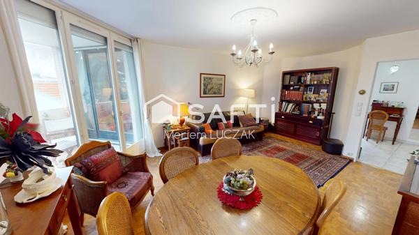 RARE À POISSY – 96 m² lumineux, 3 chambres, terrasse, parking, cave, à deux pas de la gare.