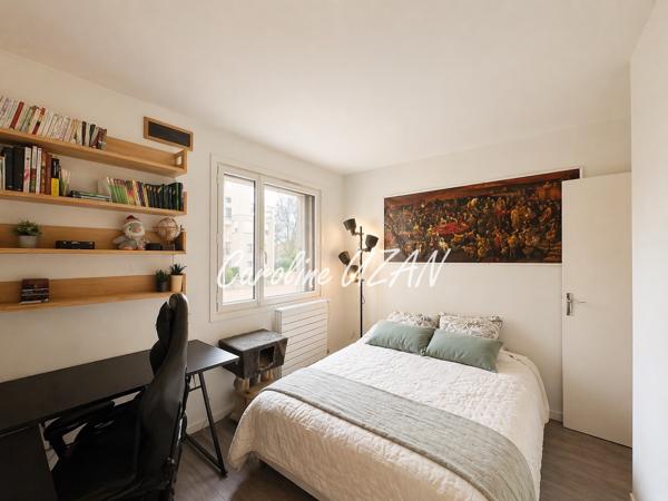 Montigny Le Bretonneux 78 - Appartement 3 pièces - terrasse - parking- 2 chambres - 75m2