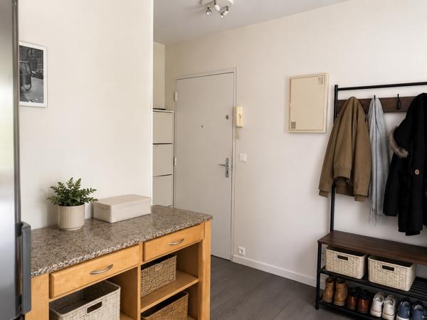 Montigny Le Bretonneux 78 - Appartement 3 pièces - terrasse - parking- 2 chambres - 75m2