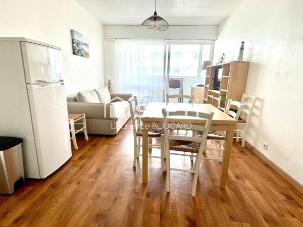 APPARTEMENT BORD DE MER