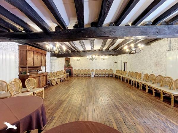 Immeuble 161 250 € Blois 496 m² DPE G