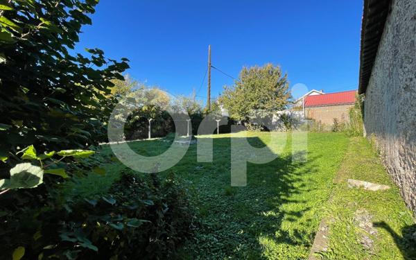 Maison à vendre    4 pièces •  Rochechouart