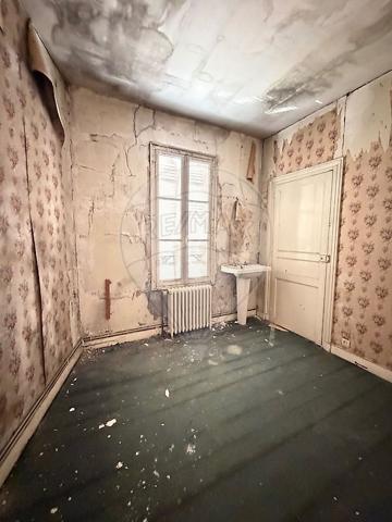 Immeuble à vendre - Saintes, Charente-Maritime - 17