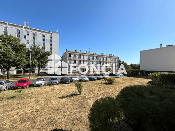 Location Appartement meublé 3 pièces 61.02 m² - 3 RUE ANDRE FELIBIEN - LE CORSAIRE La Rochelle 17000