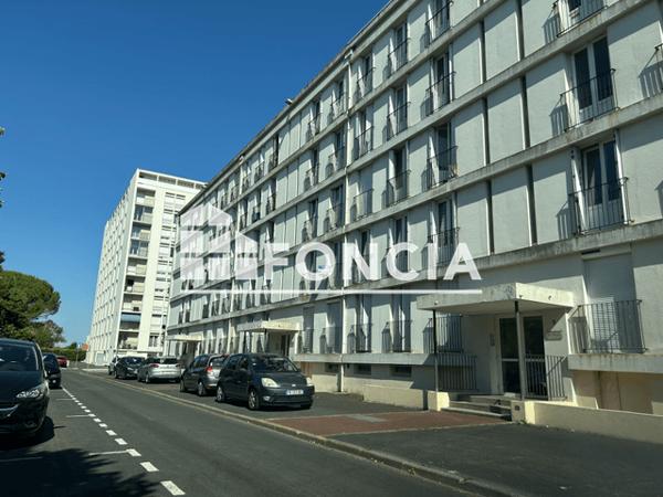 Location Appartement meublé 3 pièces 61.02 m² - 3 RUE ANDRE FELIBIEN - LE CORSAIRE La Rochelle 17000