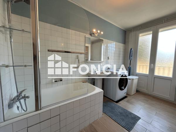 Location Appartement meublé 3 pièces 61.02 m² - 3 RUE ANDRE FELIBIEN - LE CORSAIRE La Rochelle 17000