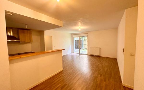 Appartement à vendre    4 pièces • 80,38 m2 Bordeaux